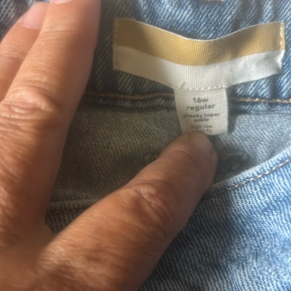 Blue Ankle Cropped Jeans with Subtle Distressing - Picture 2 of 9